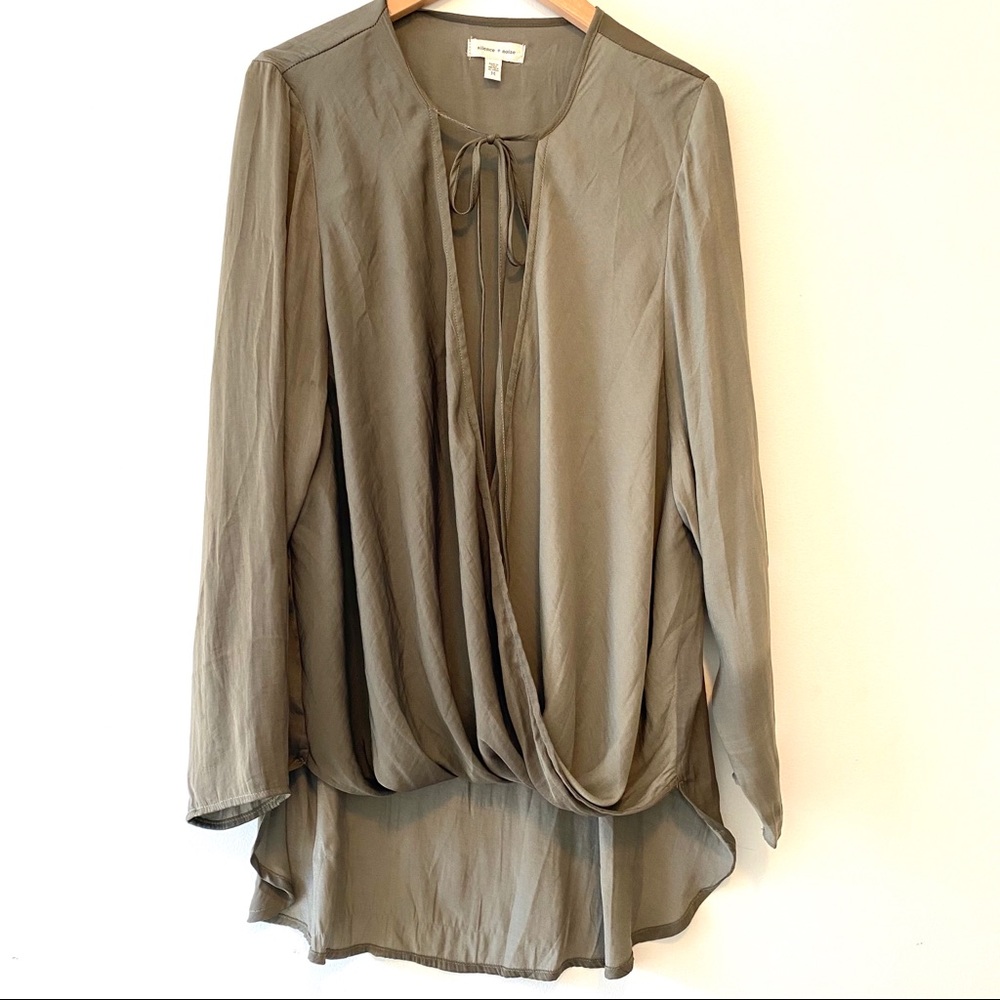 UO Silence and Noise Surplice Wrap Tunic | sz M